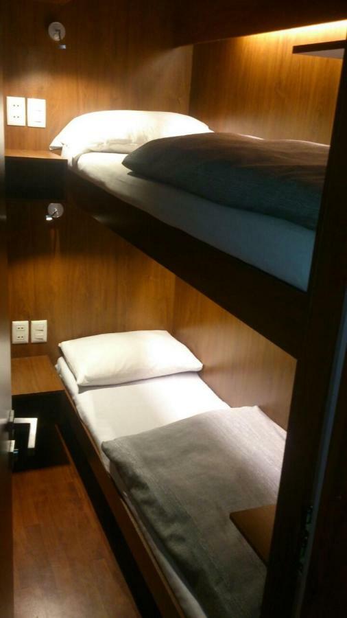 Onkel Inn Airport Sleepbox 拉巴斯 外观 照片