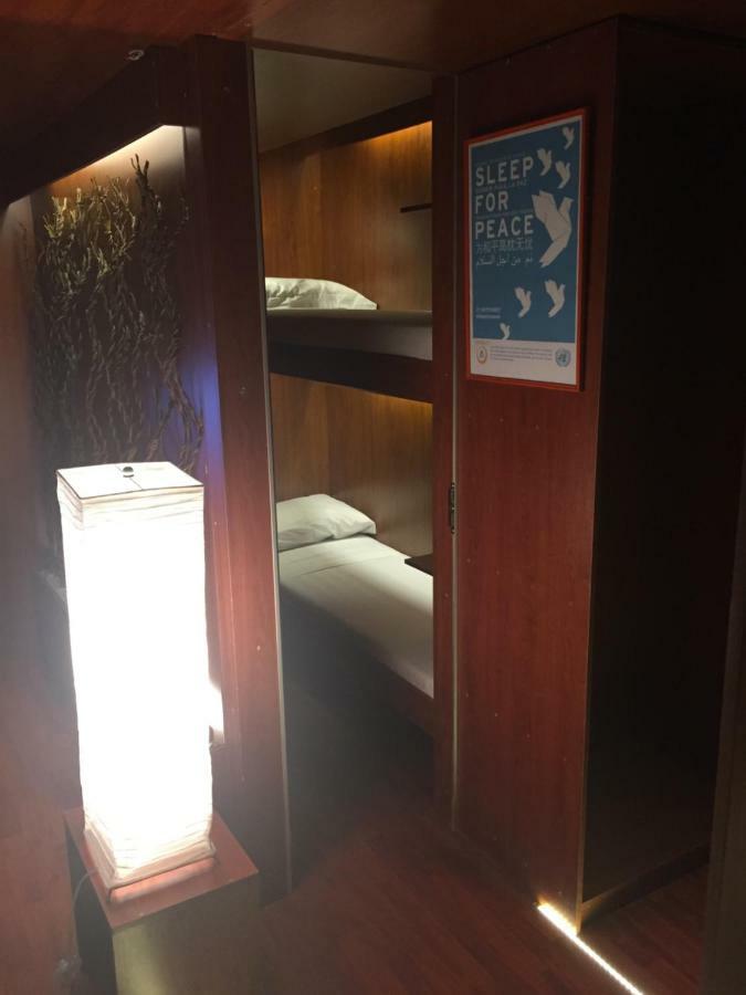 Onkel Inn Airport Sleepbox 拉巴斯 外观 照片