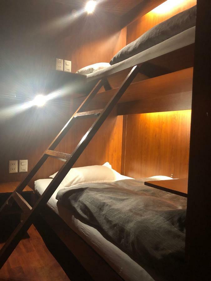 Onkel Inn Airport Sleepbox 拉巴斯 外观 照片