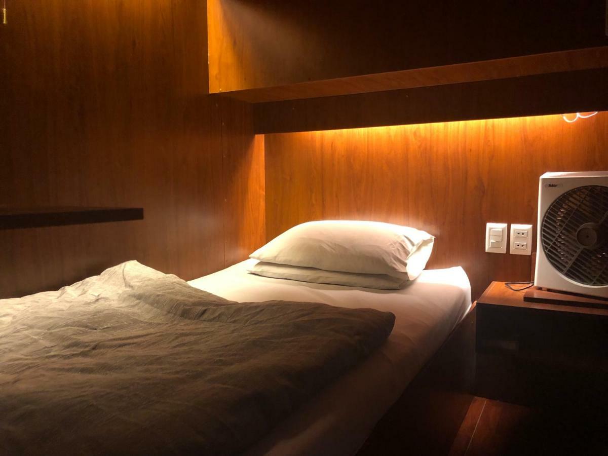 Onkel Inn Airport Sleepbox 拉巴斯 外观 照片